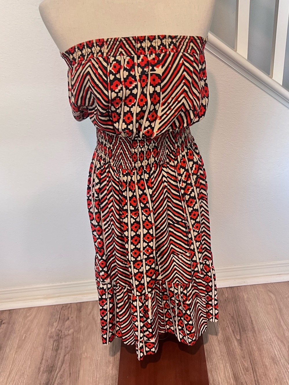Parker Strapless Red, Black & Cream Patterned Midi Dress silk Large